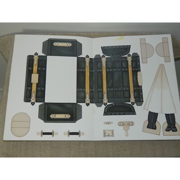 Lot The Keepsake Collection Dolly Dingle‎ Fashion in Shakespeare's Paper Doll - Picture 10 of 16